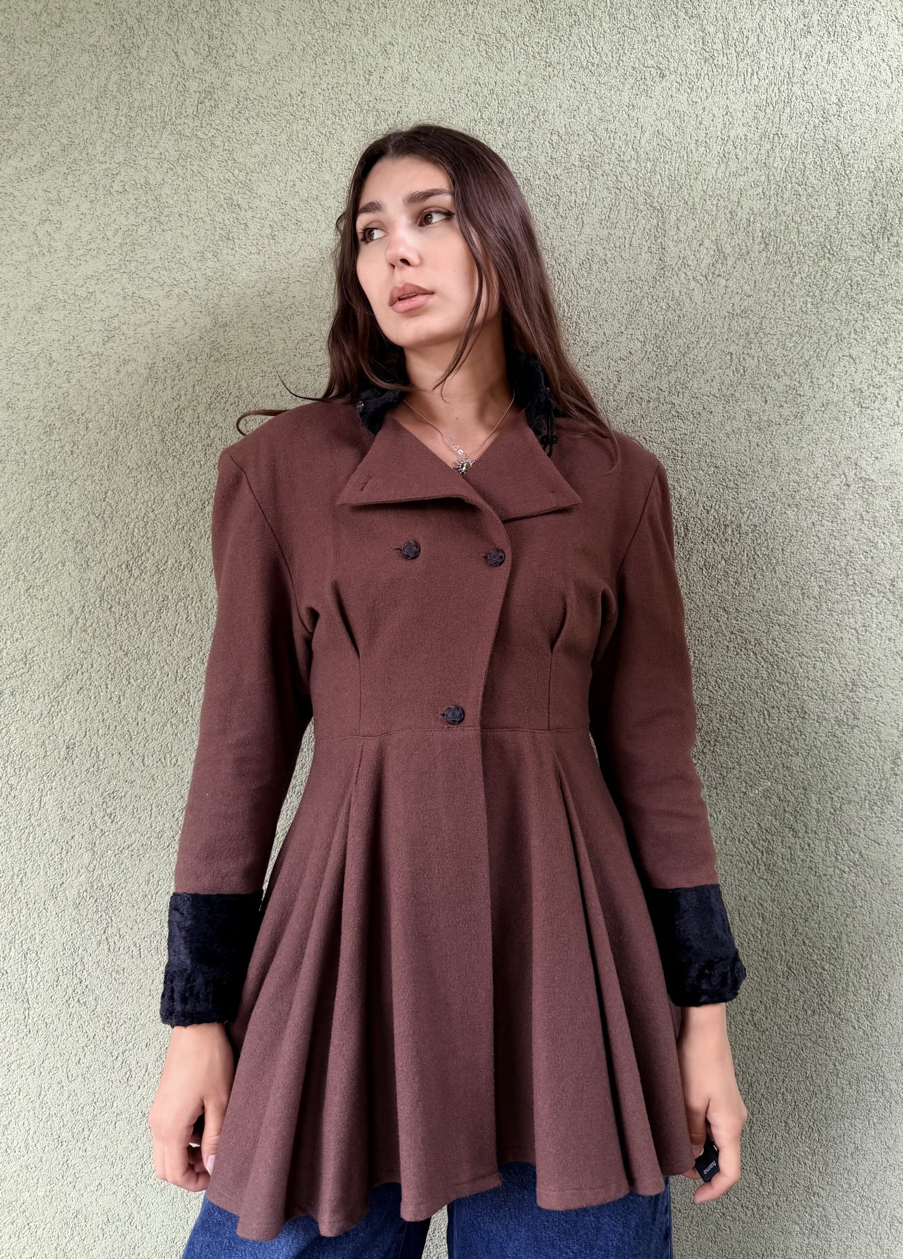 Vintage wełniany płaszcz z rozkoszowanym dołem XS/S - obrazek 7