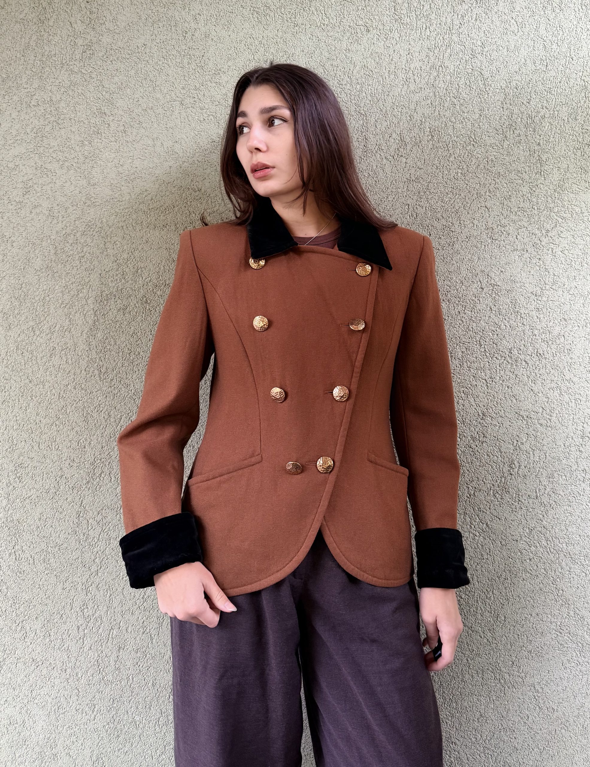 Vintage wełniany płaszcz dwurzędowy Guy Laroche M